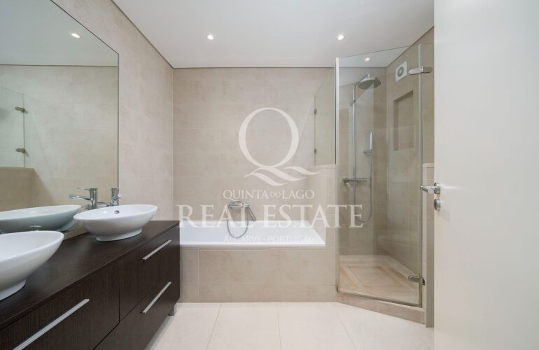 Properties Sidebar v10 - 16