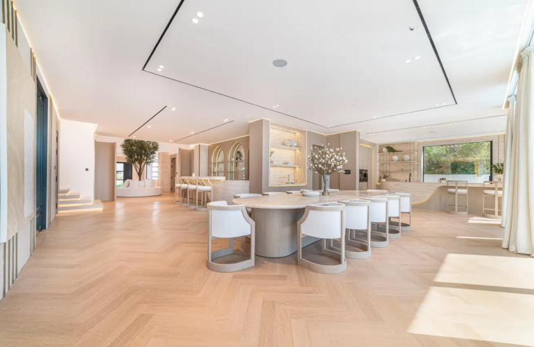 Properties Sidebar v10 - 7